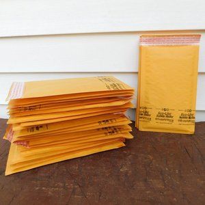 Lot of 25 Bubble Padded Shipping Envelopes